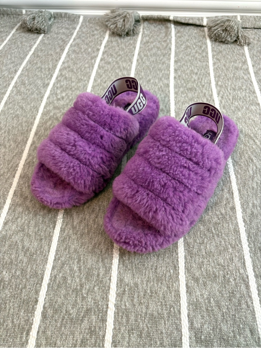 Ugg Fluff Yeah Slides